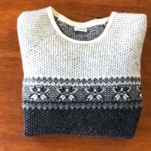 L.L.Bean. Woman’s cashmere sweater.
